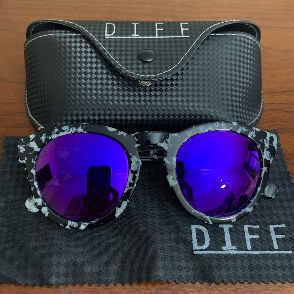DIFF Sunglasses